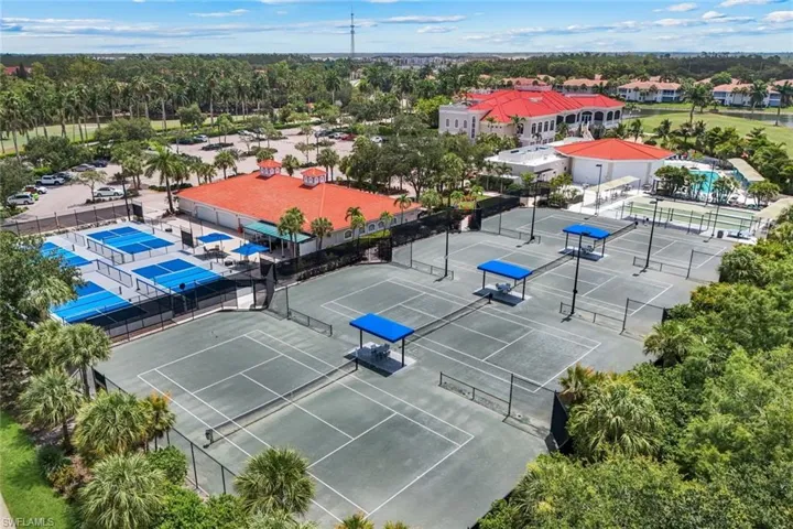 4864 Hampshire Ct 203, Naples, Florida 34112