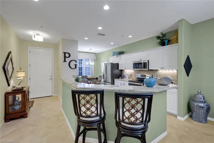 4864 Hampshire Ct 203, Naples, Florida 34112