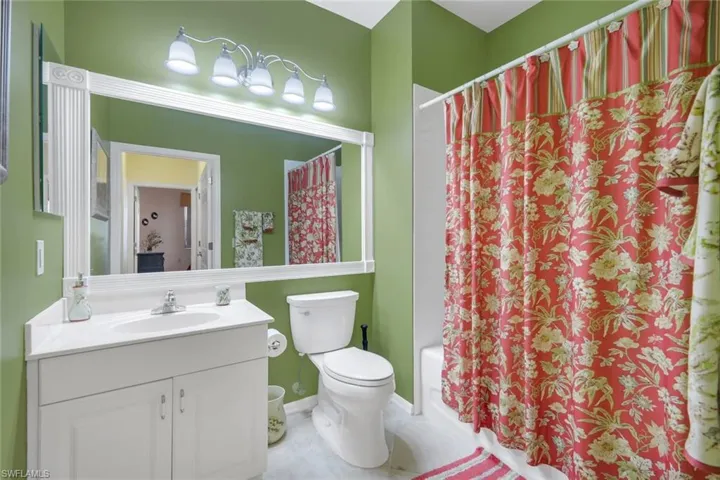 4864 Hampshire Ct 203, Naples, Florida 34112