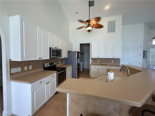 1019 Nw 42nd Pl, Cape Coral, Florida 33993