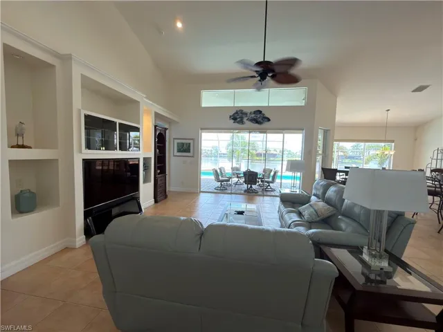 1019 Nw 42nd Pl, Cape Coral, Florida 33993