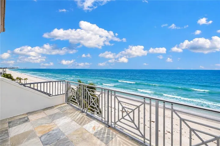 110 Kaula Ln, Bonita Springs, Florida 34134