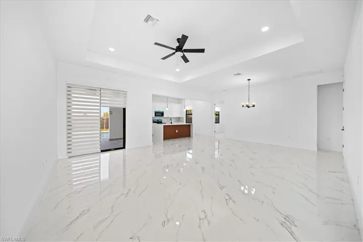2220 9th Pl, Cape Coral, Florida 33909
