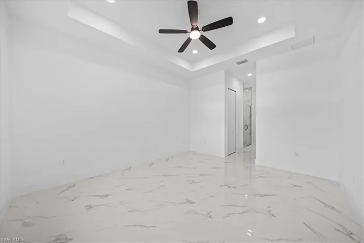 2220 9th Pl, Cape Coral, Florida 33909