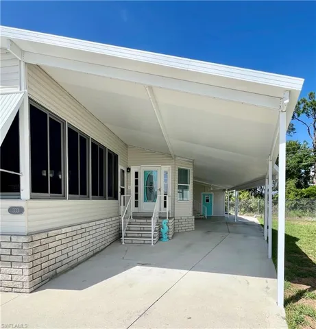333  Shrub S LN, North Fort Myers, FL 33917