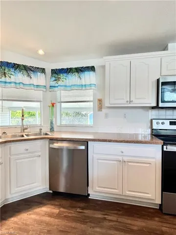 333  Shrub S LN, North Fort Myers, FL 33917
