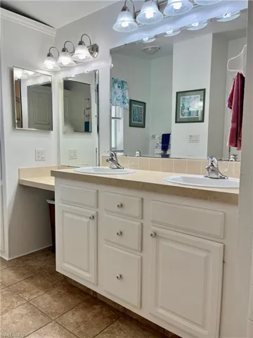 333  Shrub S LN, North Fort Myers, FL 33917