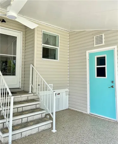 333  Shrub S LN, North Fort Myers, FL 33917