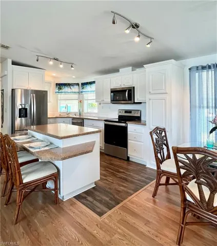 333  Shrub S LN, North Fort Myers, FL 33917