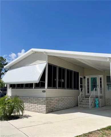 333  Shrub S LN, North Fort Myers, FL 33917