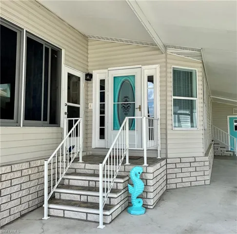 333  Shrub S LN, North Fort Myers, FL 33917