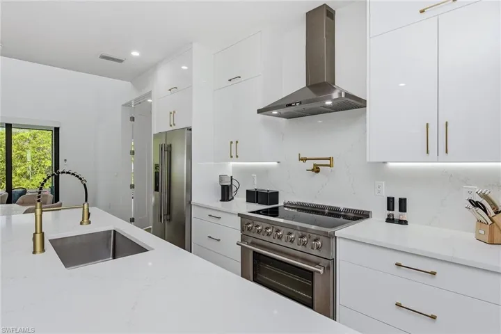 3400  Canal  ST, Naples, FL 34112