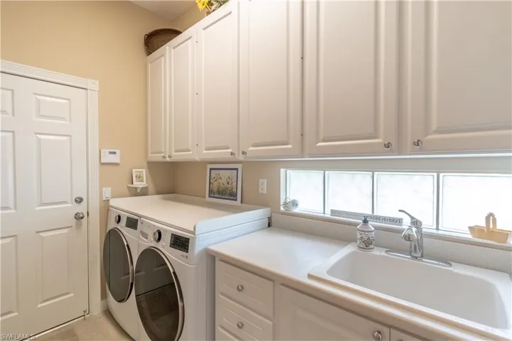 8556 Alessandria Ct, Naples, Florida 34114
