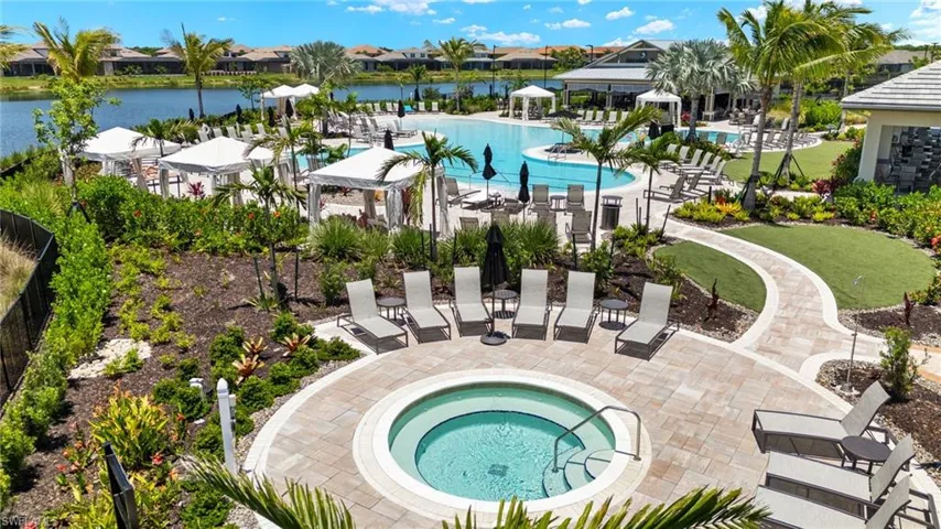 15159 Tolmino St, Naples, Florida 34114