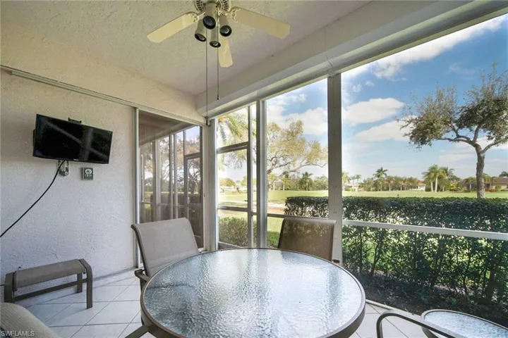 Sunroom with ceiling fan