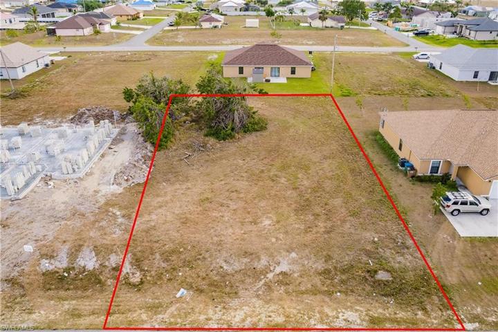 921  Andalusia  BLVD, CAPE CORAL, FL 33909