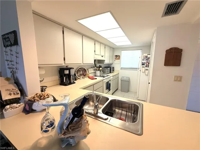1339 Se 46th Ln 8, Cape Coral, Florida 33904