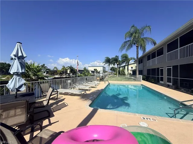 1339 Se 46th Ln 8, Cape Coral, Florida 33904