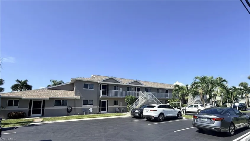 1339 Se 46th Ln 8, Cape Coral, Florida 33904