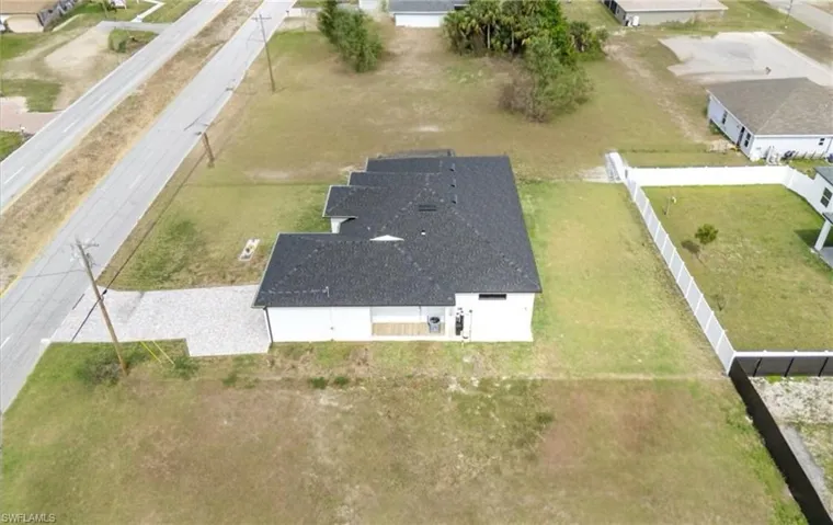 Birds eye view of property