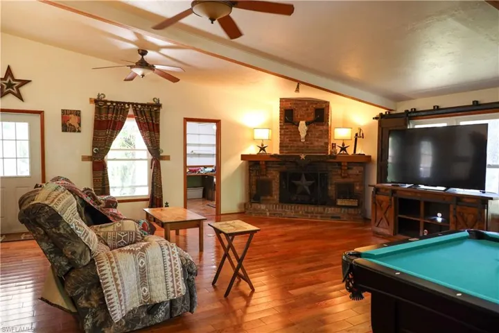 200 Riverview Dr, Labelle, Florida 33935