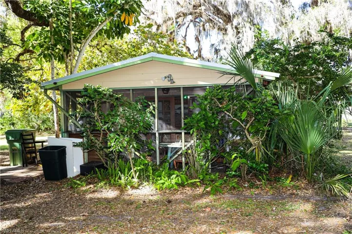 200 Riverview Dr, Labelle, Florida 33935