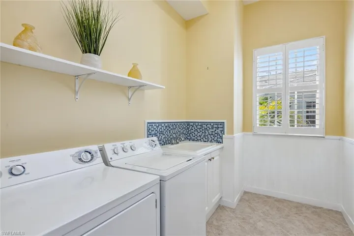 9259  Museo  CIR, Naples, FL 34114