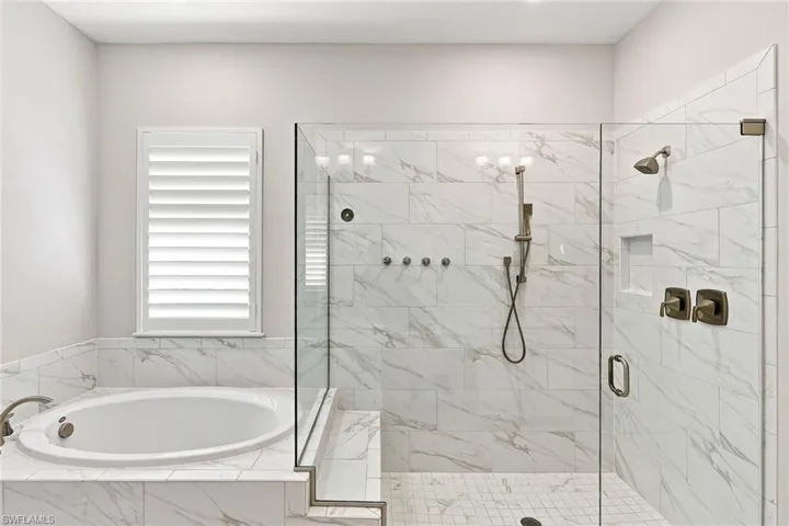 9356 Montelanico Loop, Naples, Florida 34119