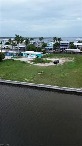 2638 Second St, Matlacha, Florida 33993