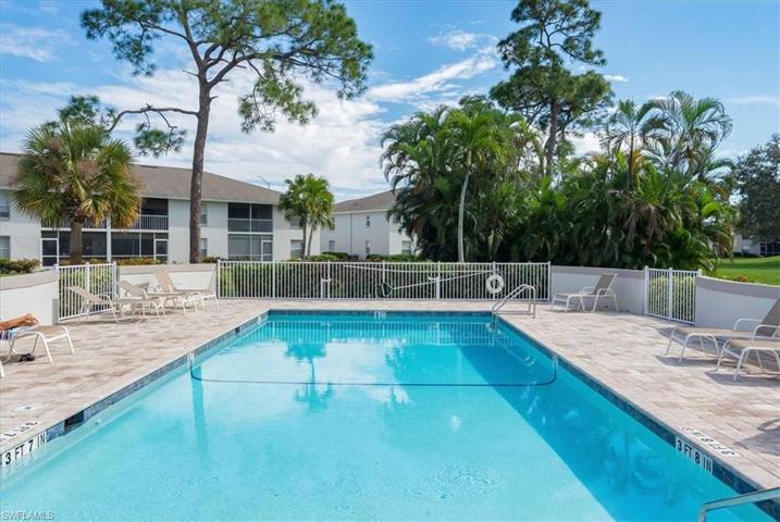 1316 Derbyshire CT # 101, NAPLES FL 34116