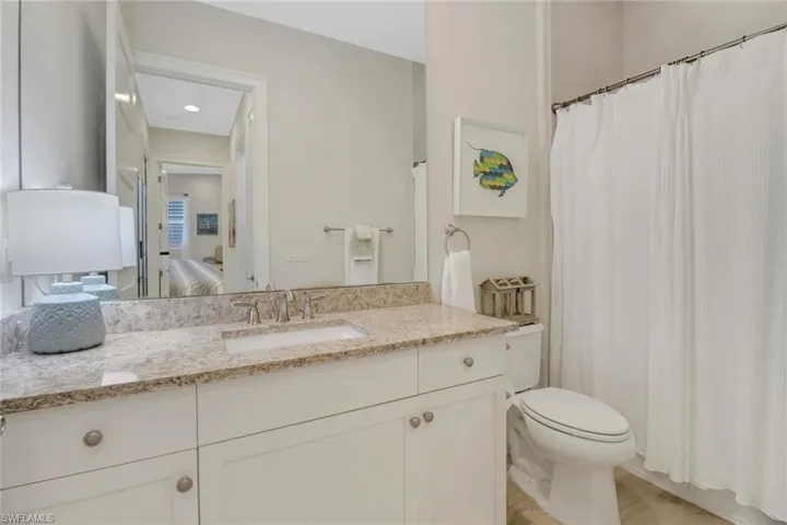 5782  Highbourne  DR, Naples, FL 34113