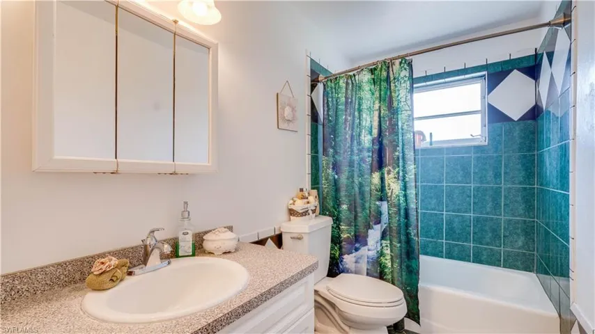 22 Colorado Rd, Lehigh Acres, Florida 33936