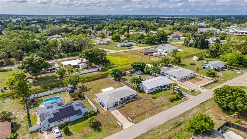 22 Colorado Rd, Lehigh Acres, Florida 33936