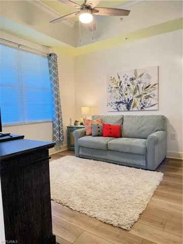 GUEST ROOM WITH LUXARY PULL OUT COUCH