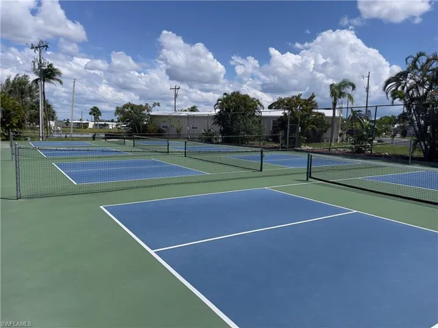 PICKLEBALL COURTS