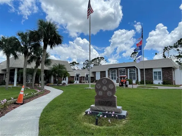 CLUBHOUSE  - VET MEMORIAL