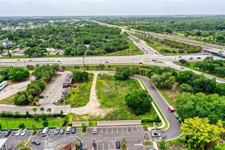 28120  Quails Nest  LN, Bonita Springs, FL 34135