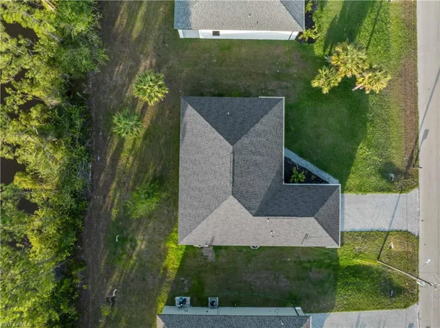 Aerial view of property and surrounding area