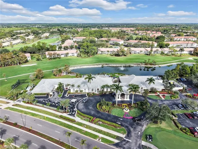 725  Saratoga  CIR, Naples, FL 34104