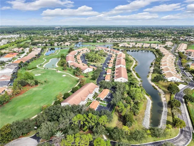725  Saratoga  CIR, Naples, FL 34104
