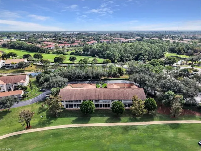725  Saratoga  CIR, Naples, FL 34104