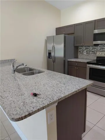 4608 Santa Barbara Blvd, Cape Coral, Florida 33914