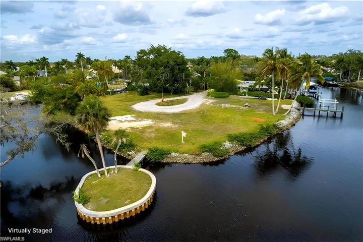 27211 Del Ln, Bonita Springs, Florida 34135
