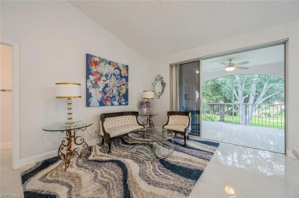 74 Silver Oaks CIR, Naples, FL 34119,225053865