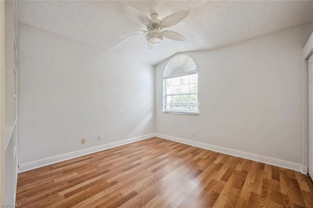 74 Silver Oaks CIR, Naples, FL 34119,225053865