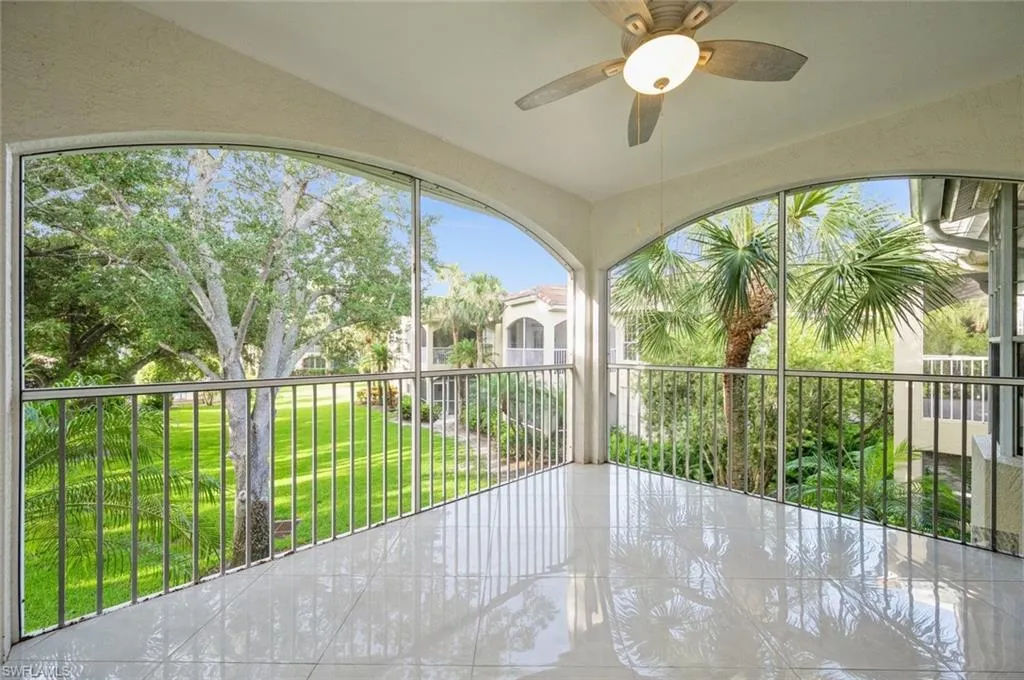 74 Silver Oaks CIR, Naples, FL 34119,225053865