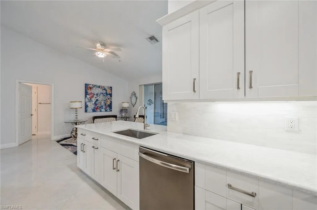 74 Silver Oaks CIR, Naples, FL 34119,225053865