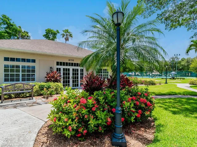 6969  Lone Oak  BLVD, Naples, FL 34109