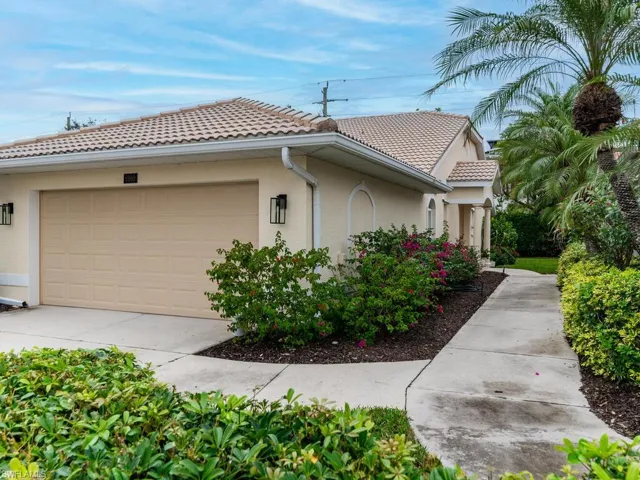 6969  Lone Oak  BLVD, Naples, FL 34109