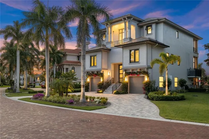 211 San Mateo Dr, Bonita Springs, Florida 34134